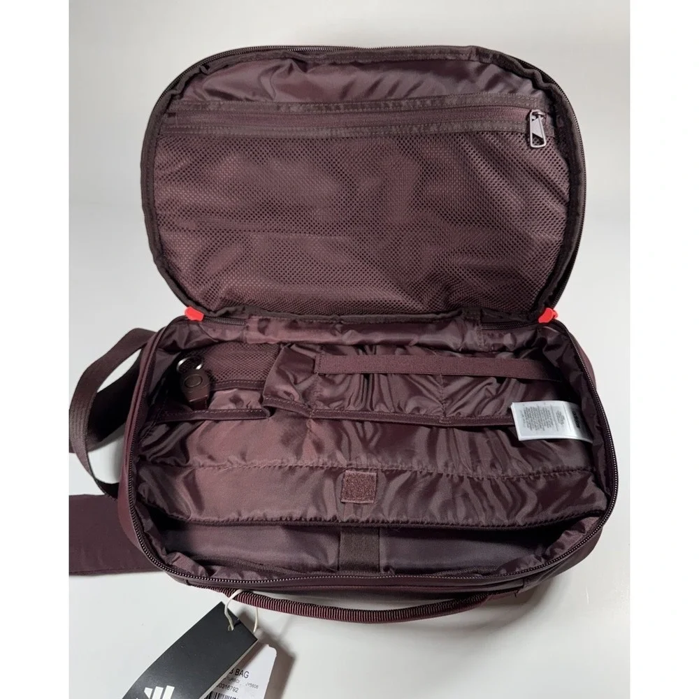 ADIDAS Mercedes Formula 1 Team F1 Summer Pack Crossbody Bag Red *NEW* JY5606 $75